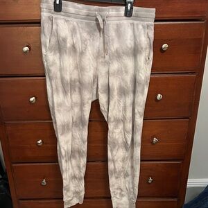 Old Navy Gray Knit Apparel